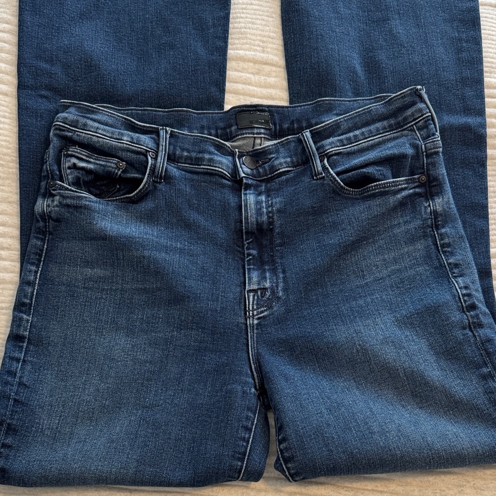 MOTHER Weekender Dark Blue Flare Jeans Size 33 - Picture 2 of 11